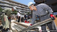 Công nhân xây dựng tại Nhật Bản